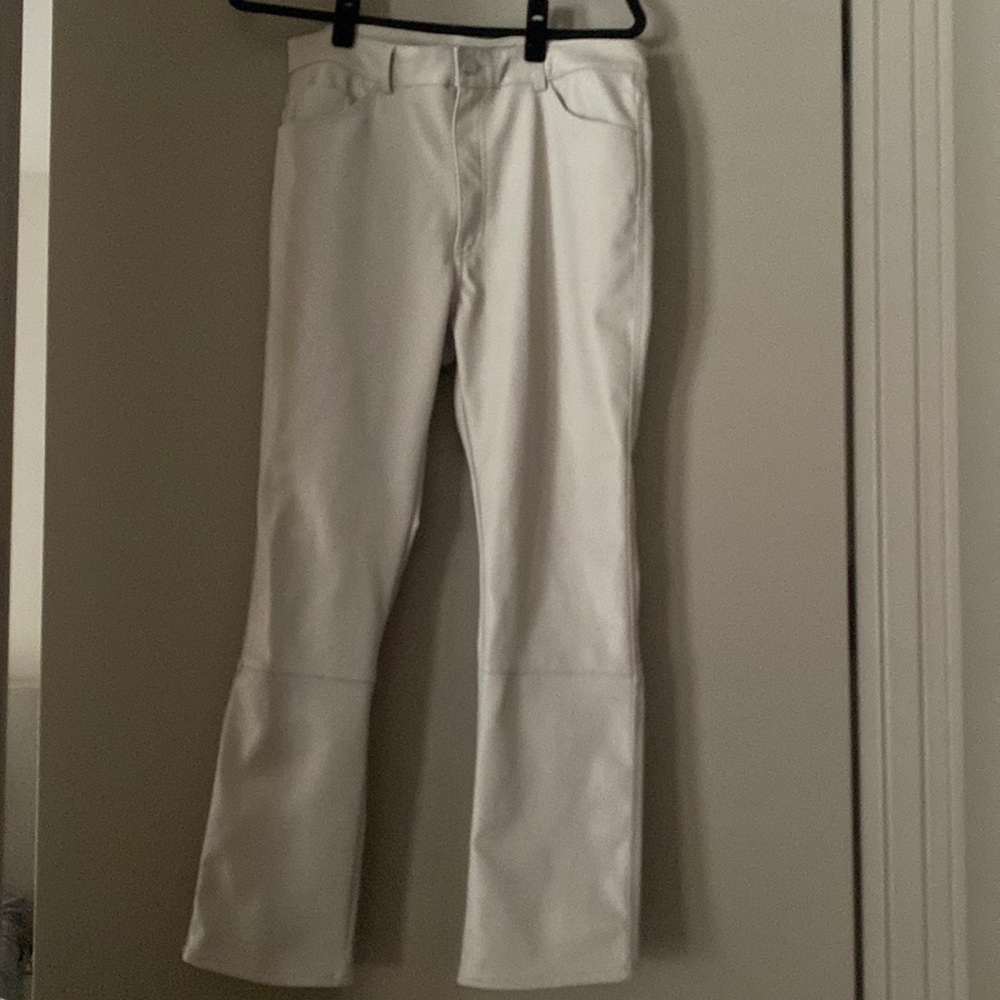 Faux leather cropped pant